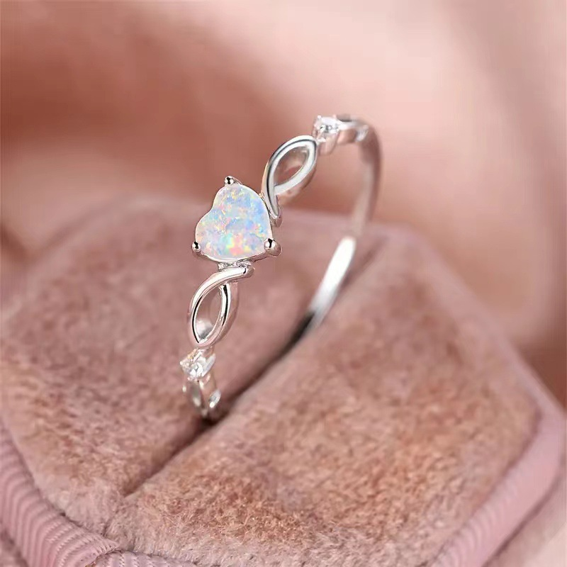 Rose Quartz Leaf Ring