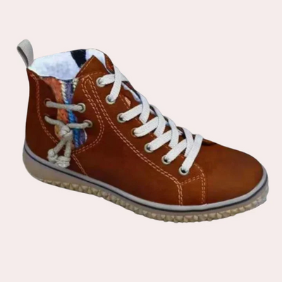 Women’s Ankle Boots – Smooth Leather – Lace-Up – Sleek Fit – Treaded Sole – Stitch Detail