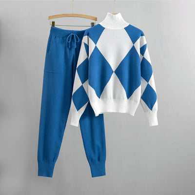 Women’s Sweater and Pants Set – Relaxed Fit Knit – Argyle Pattern – Drawstring Waist