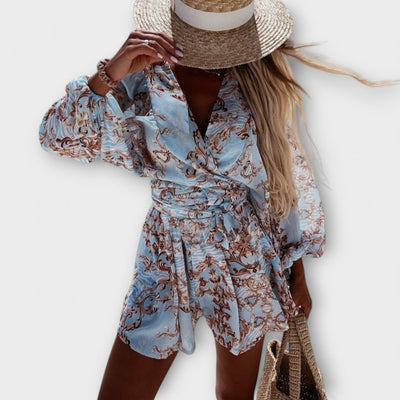 Cropped set with belt and long sleeves