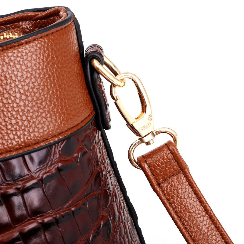 NORTHLINE STUDIO | CROCODILE STYLE HAND BAG