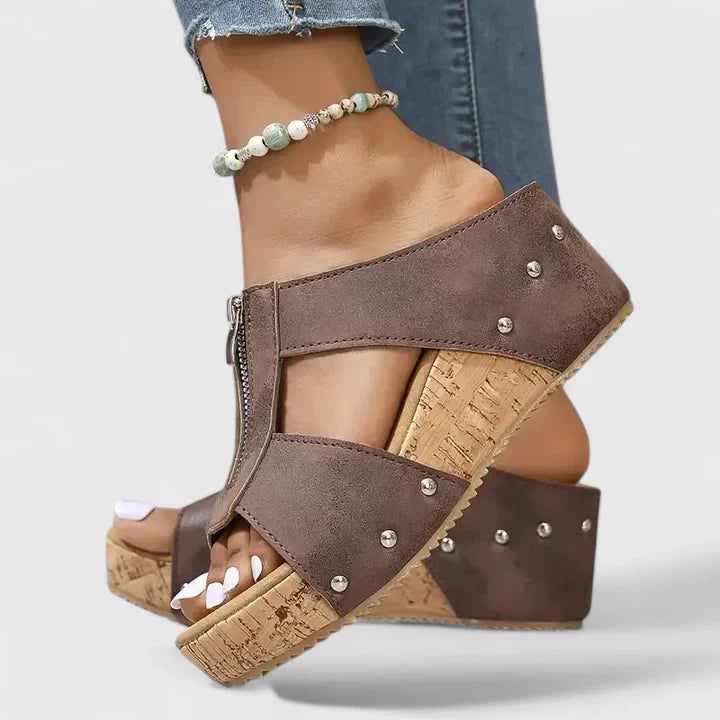 Dhayleen | Orthopedic Sandals