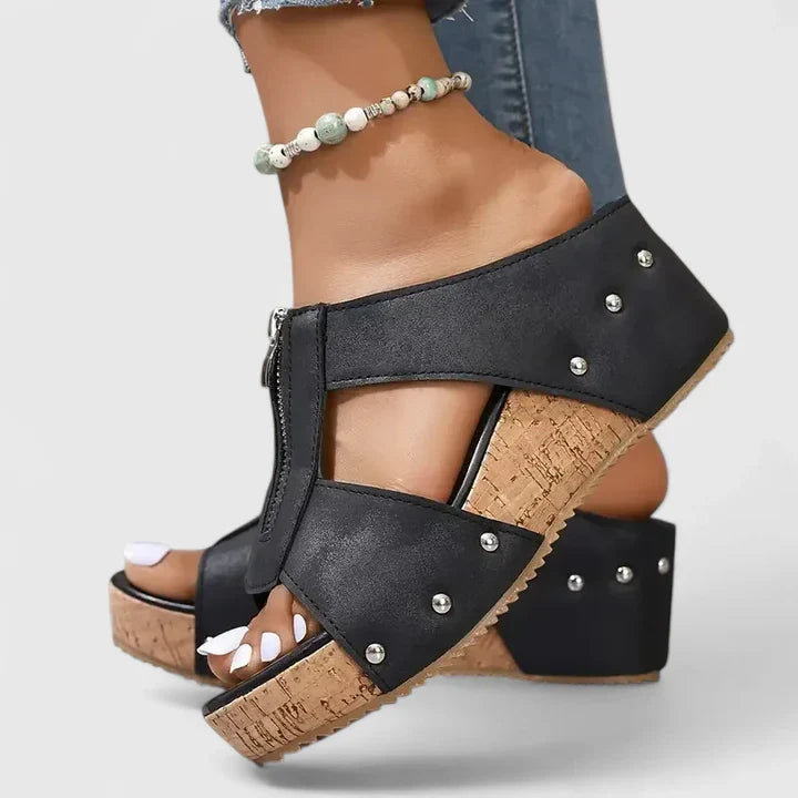 Dhayleen | Orthopedic Sandals