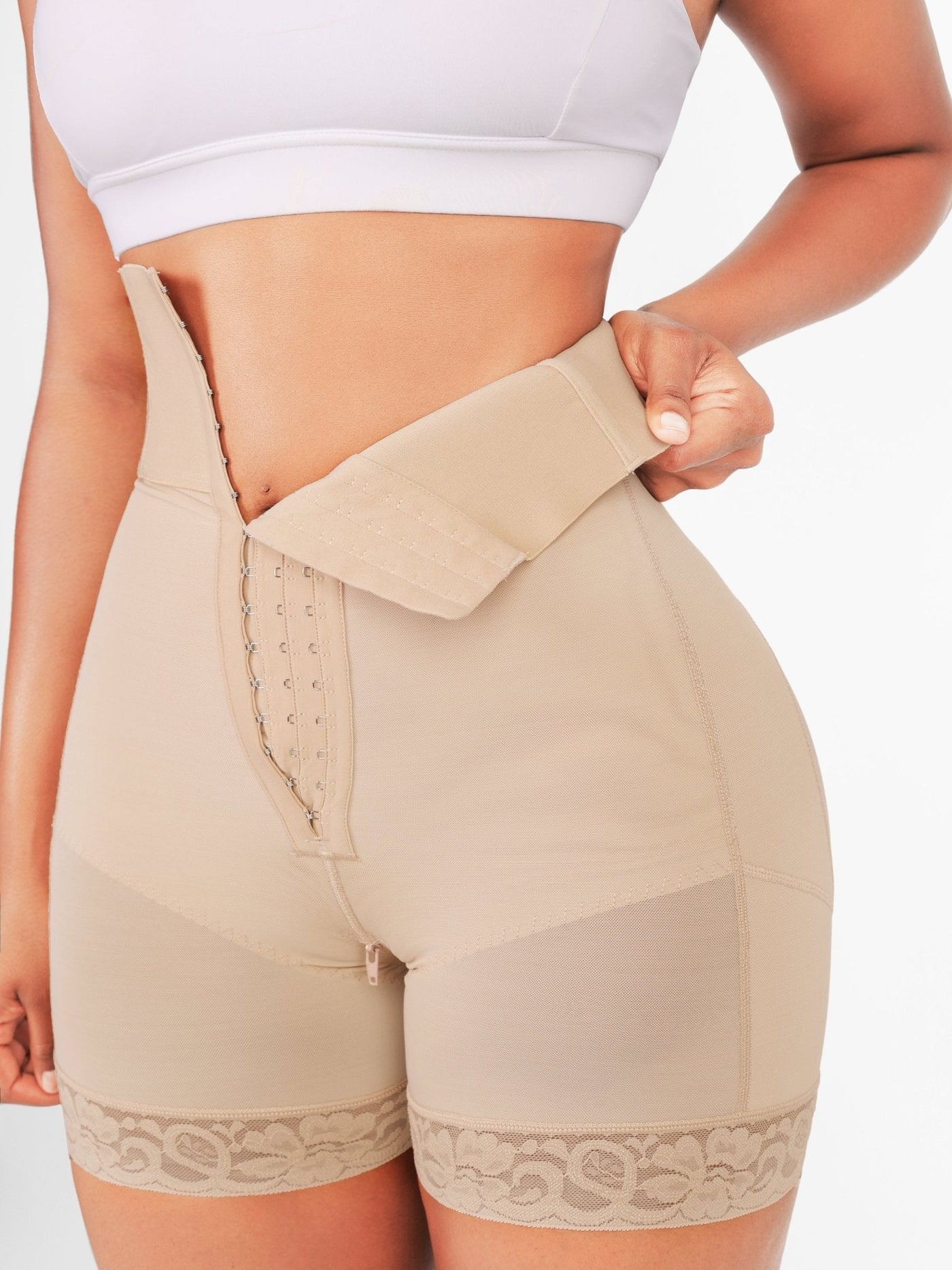 Avencea Body Shaper for Weight Loss with 3 Rows of Hooks and Stays – Reduces the Waist, Lifts the Buttocks, and Enhances the Bust.